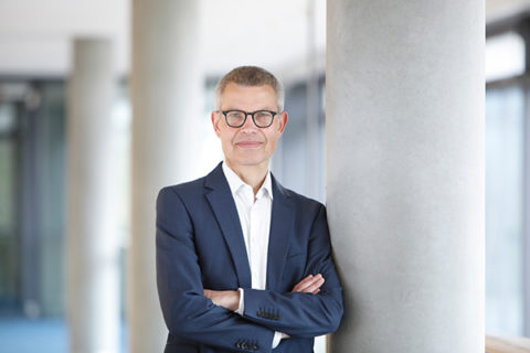 Zum Artikel "Ist das neue Entlastungspaket sozial gerecht? Interview mit Prof. Dr. Matthias Wrede"
