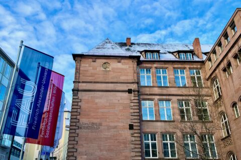 Zum Artikel "Recent Publication"